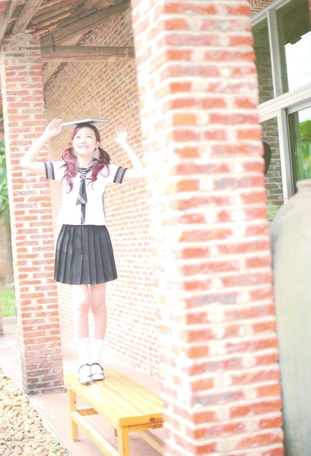 养眼美眉李蕴滴水般靓丽写真(图24)