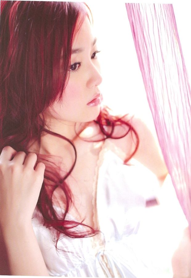 养眼美眉李蕴滴水般靓丽写真(图3)