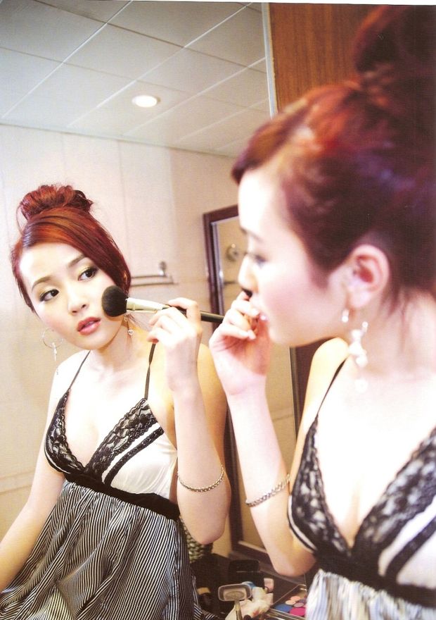 养眼美眉李蕴滴水般靓丽写真(图6)