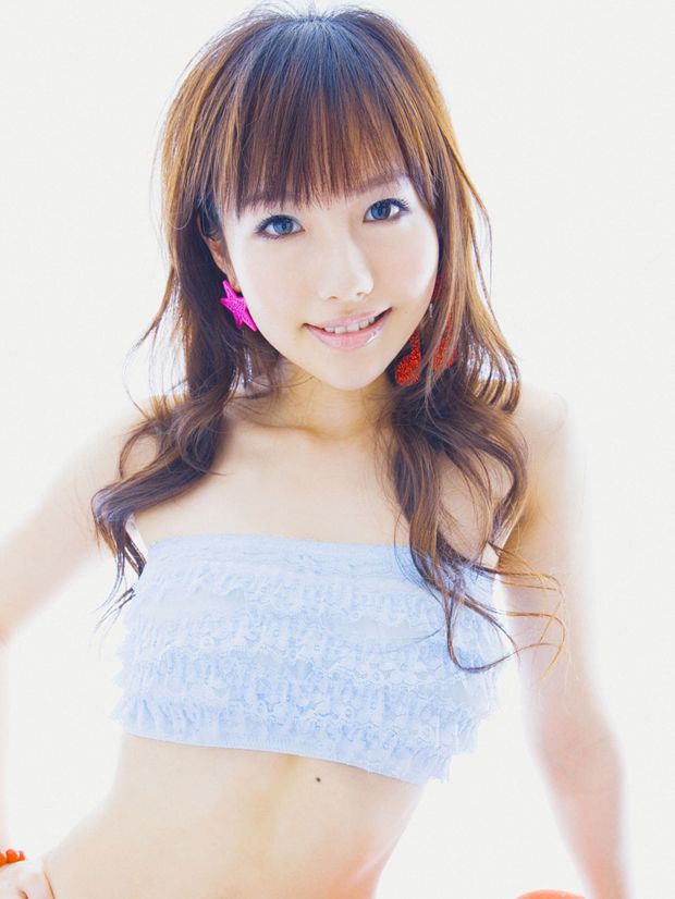 甜美美女谷村奈南 水汪汪迷人大眼睛(图1)