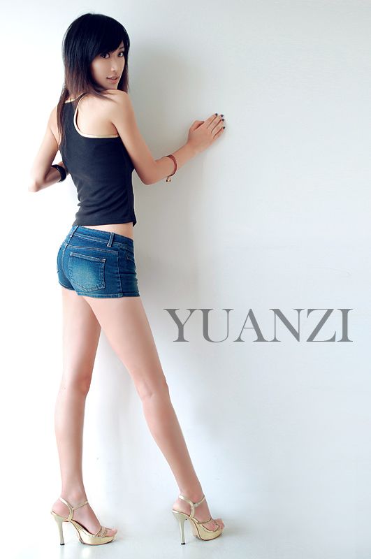 丽人MM独秀S形绝美好身材(图5)