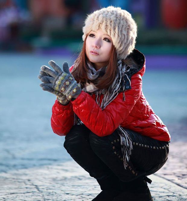 清纯红衣美女之冬日欢乐情怀(图2)