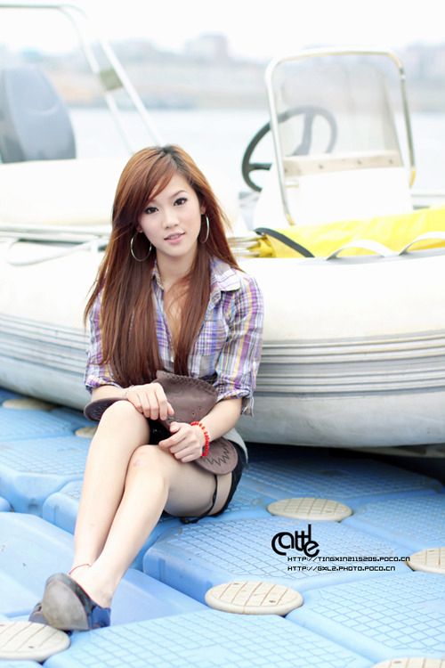 愉悦美眉清纯中透出丝丝性感(图10)