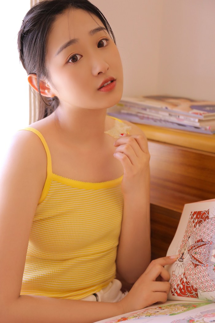 红色圣诞美女很养眼很迷人(图5)