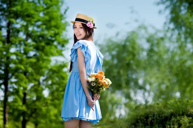 花样养眼美少女身穿蓝色裙子 很迷人(图8)