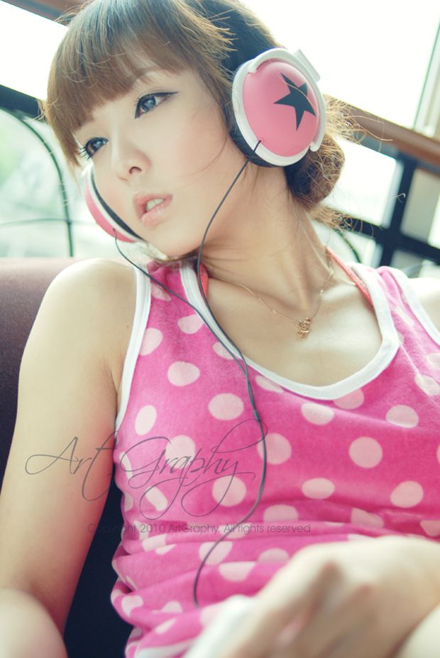 MM清纯写真套图 迷人大眼吸人眼球(图13)