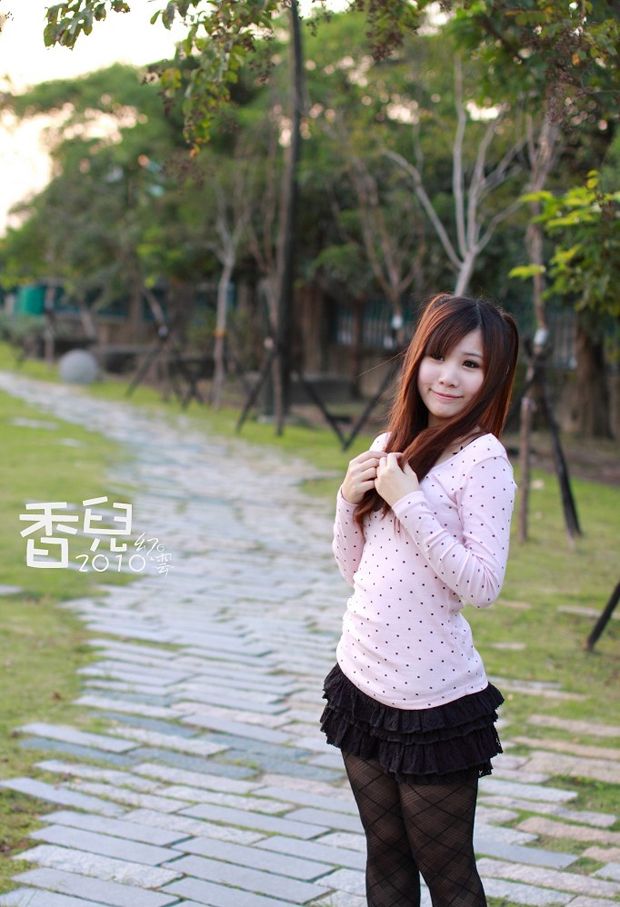 清纯MM香儿华山写真 笑容很甜很美(图4)