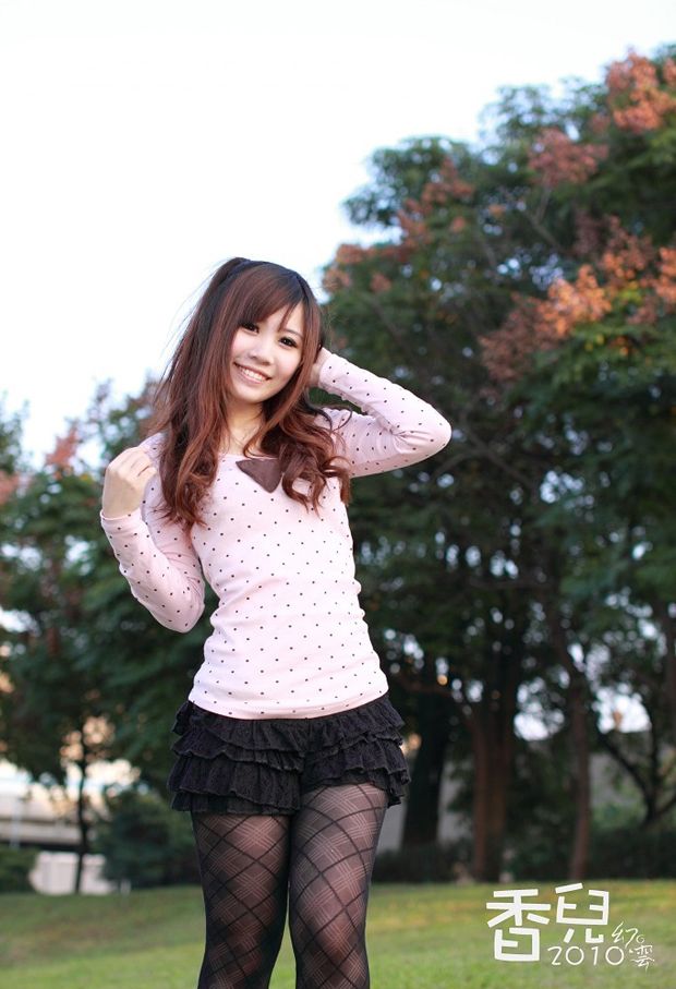 清纯MM香儿华山写真 笑容很甜很美(图5)