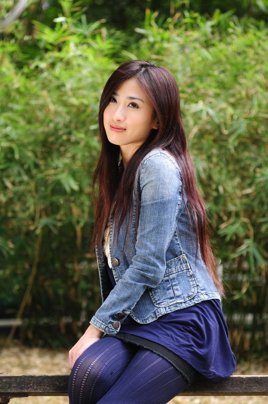 至纯少女牛仔装笑容很迷人(图11)