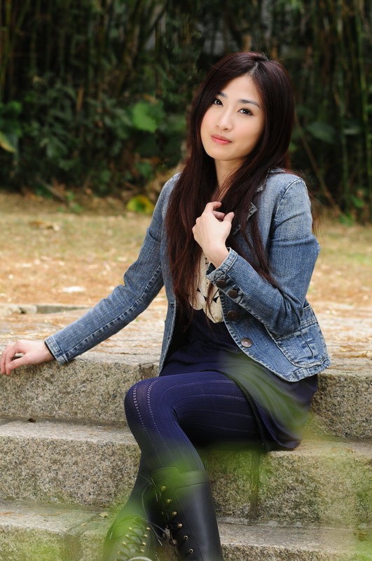 至纯少女牛仔装笑容很迷人(图16)