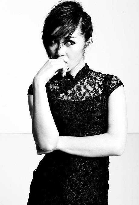 余男新写真妖艳旗袍魅惑(图7)