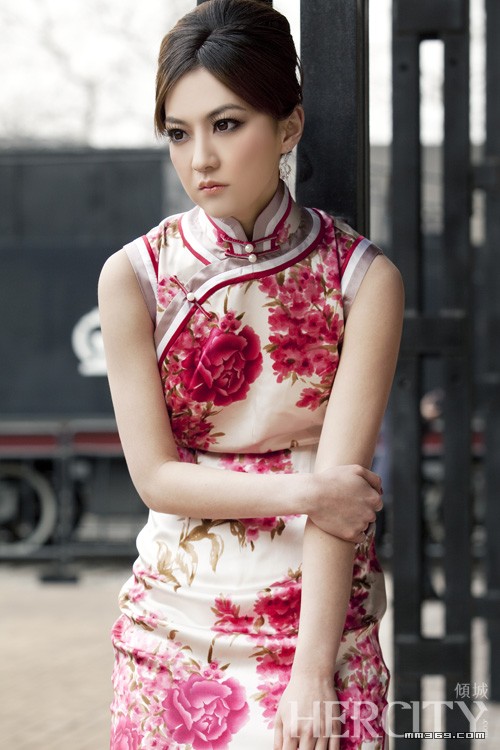 旗袍美女思晨的似水柔情(图8)