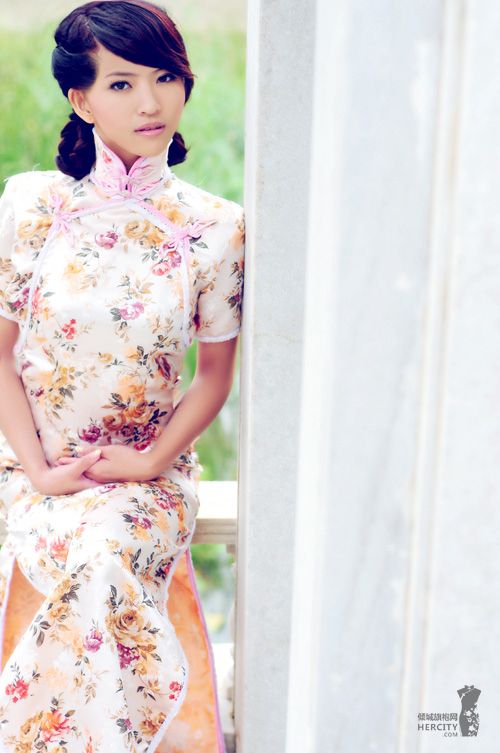 旗袍美女高清图片精选集(一)(图11)