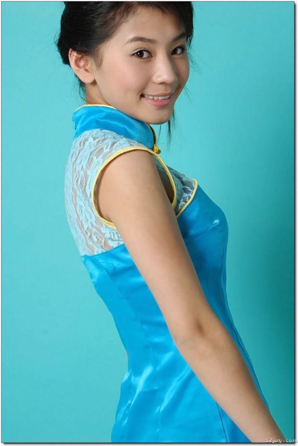 可爱的中国旗袍小妹妹(图9)