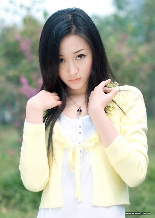 阳光清纯美女校花气质写真(图9)