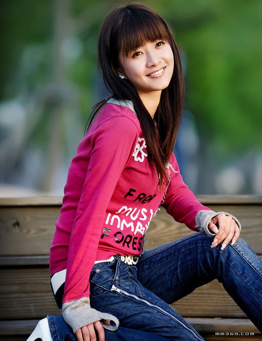 西安大学清纯校花红美丽(图2)