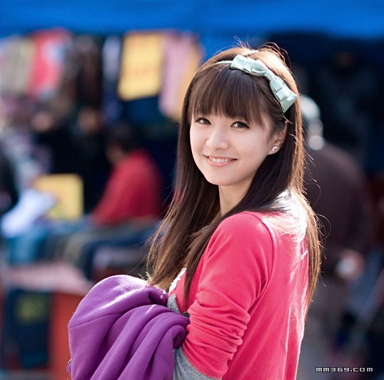 西安大学清纯校花红美丽(图3)