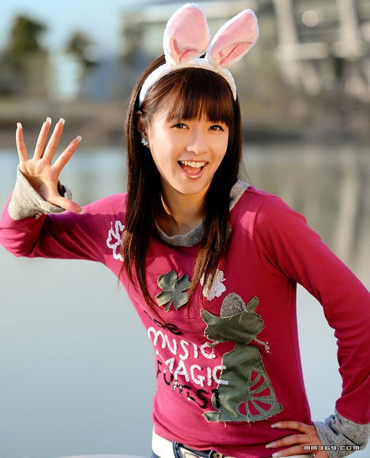 西安大学清纯校花红美丽(图4)