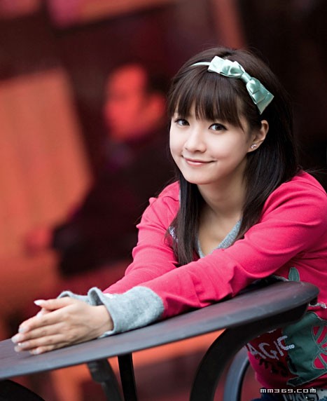 西安大学清纯校花红美丽(图8)