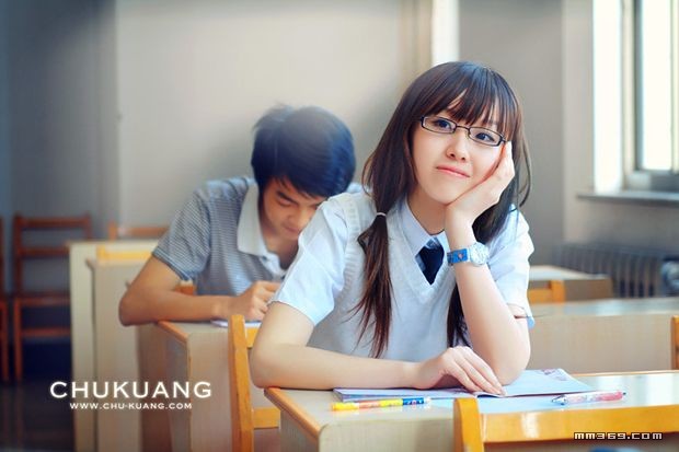 绽放的夏日校园美女(图12)