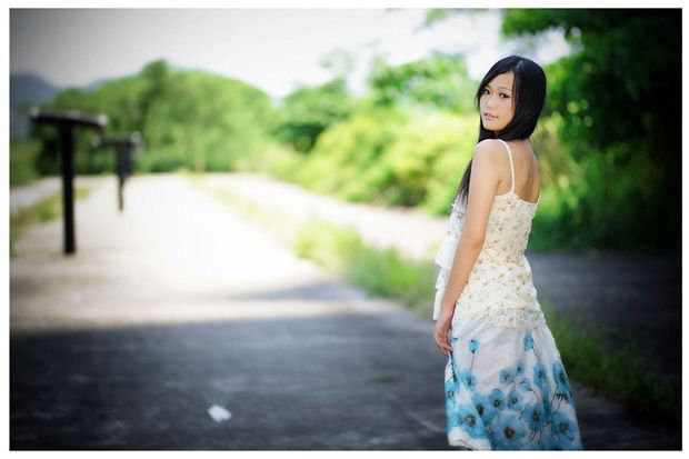 正处青春朝气的校园清纯美女(图23)