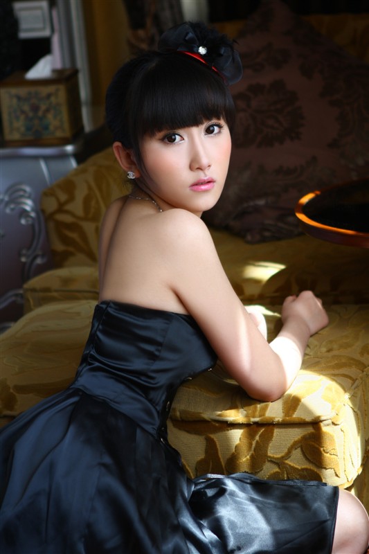 同济大美女梦馨性感生活私拍(图7)