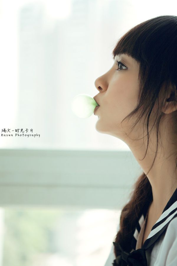 靓丽大学女生美眉影棚玩暧昧(图14)