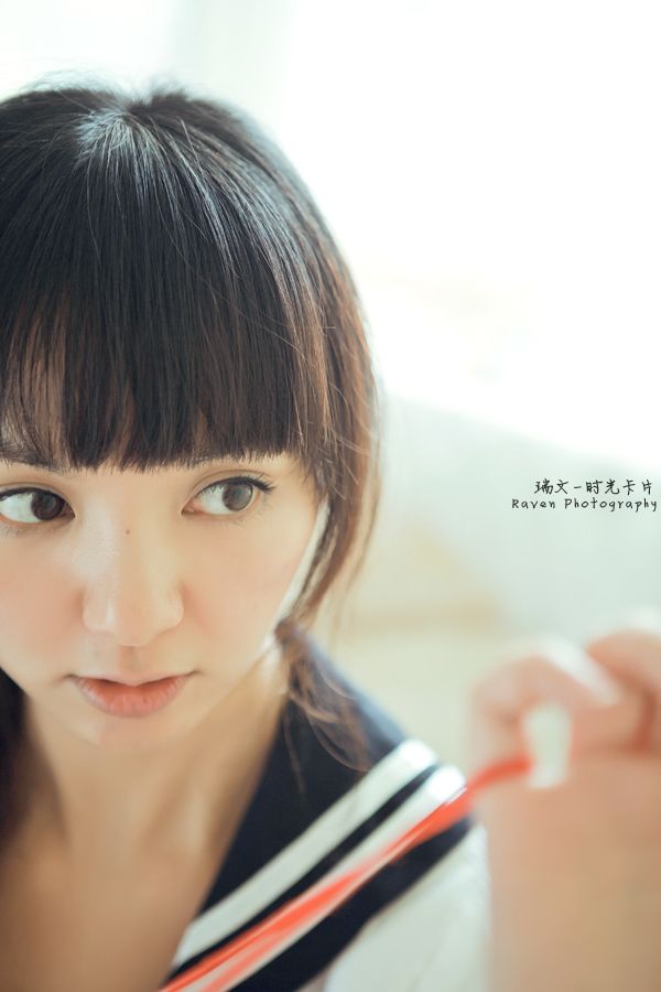 靓丽大学女生美眉影棚玩暧昧(图4)