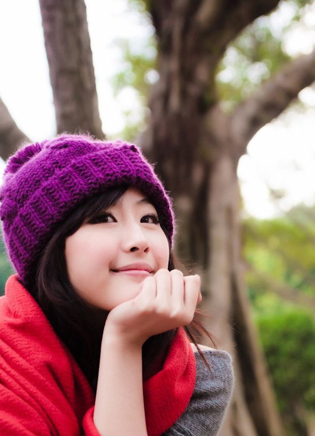 清纯台湾学妹妹学校后山拍写真(图2)