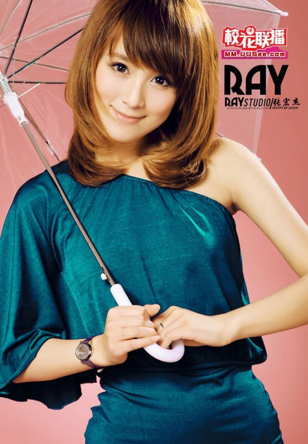 宇宙超无敌电眼秀气美女校花(图8)