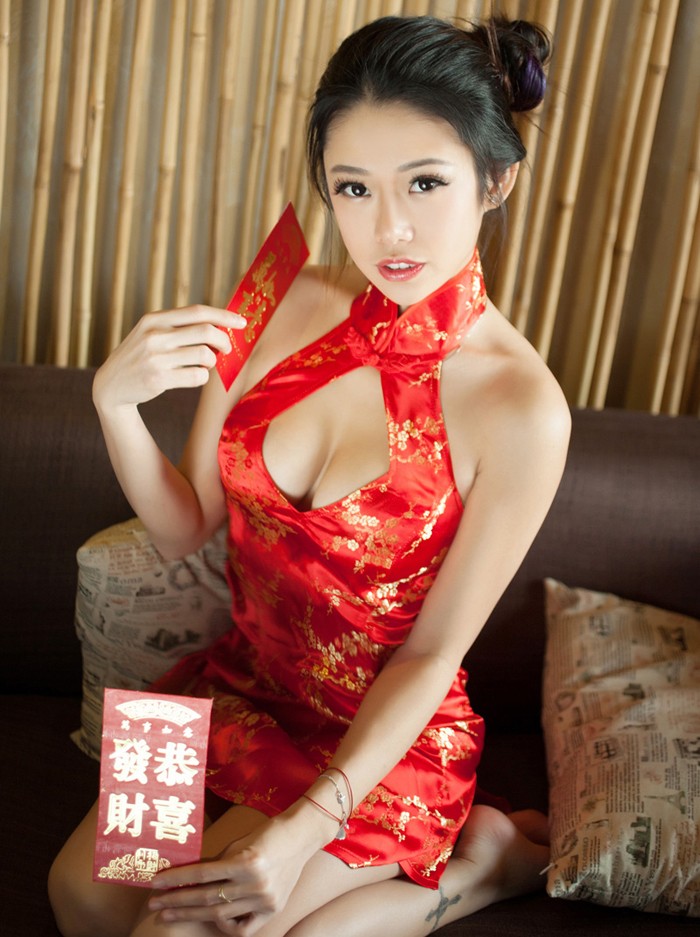 娇媚小女人luvian香艳身姿(图1)