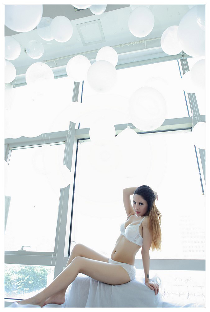 黑白魅力丝美人性感唯美私房图(图14)