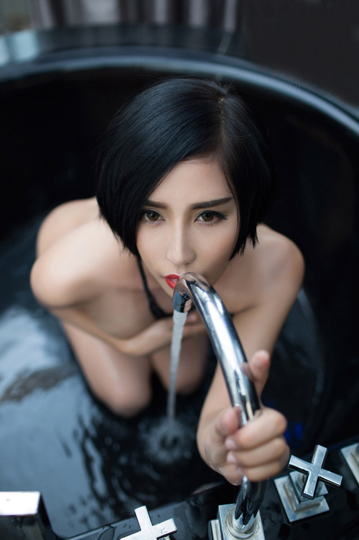 尤果女郎娜依灵儿美腿高跟艺术照(图28)