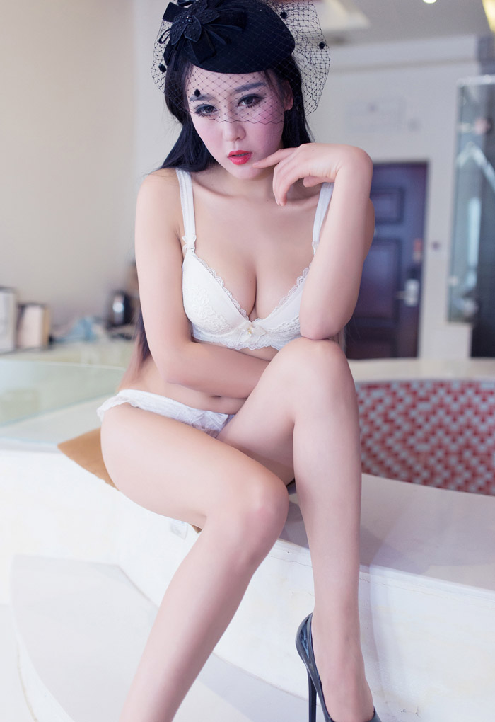 猪圈圈嫩模KELE洁白肌肤性感迷人(图13)