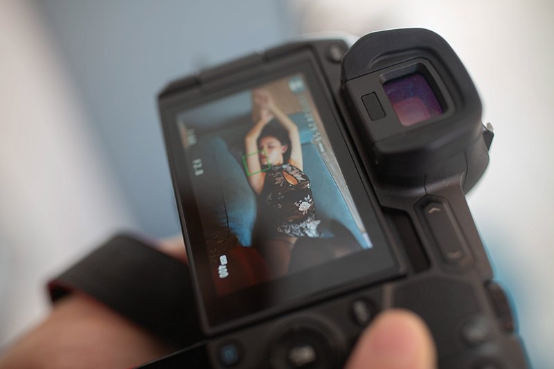 美女摄影师陆萱萱黑丝高跟俏皮可爱(图56)