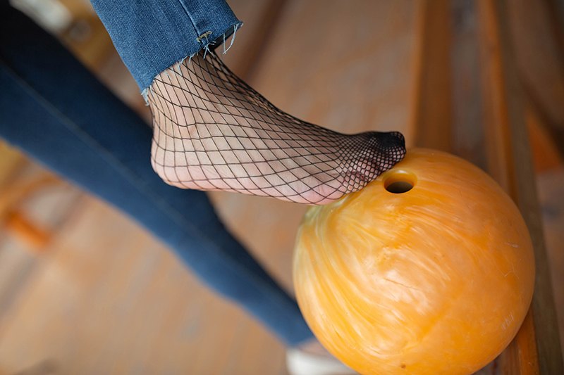 篮球宝贝陆萱萱黑丝网袜内衣外露(图64)