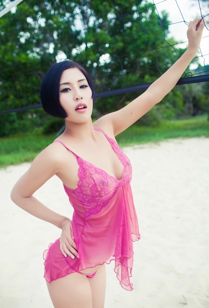 爱穿丁字裤的性感美女娜依灵儿(图10)