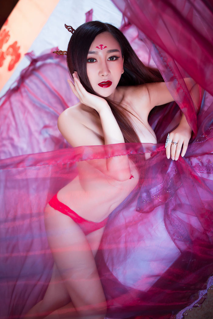 现代东方不败邹晶晶另类性感写真(图38)