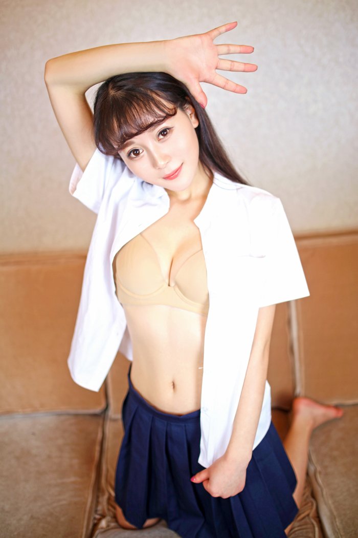 妹子赵小米性感出镜完美翘臀诱你眼(图9)