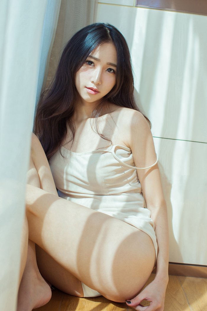 宅男女神张辛苑纤细美姿惹火写真(图30)