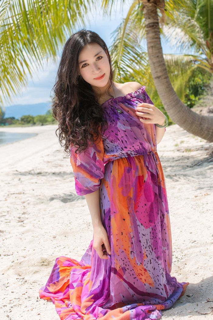 肚兜女神巧儿丽江游露臀外拍身材棒(图51)