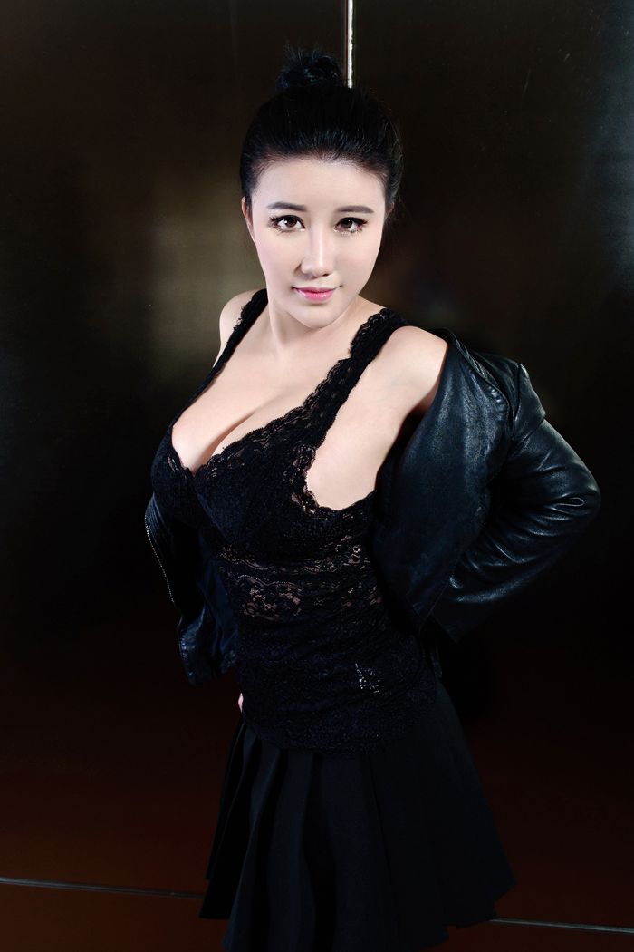 香港性感嫩模EVA胸前大开巨乳尽现(图25)