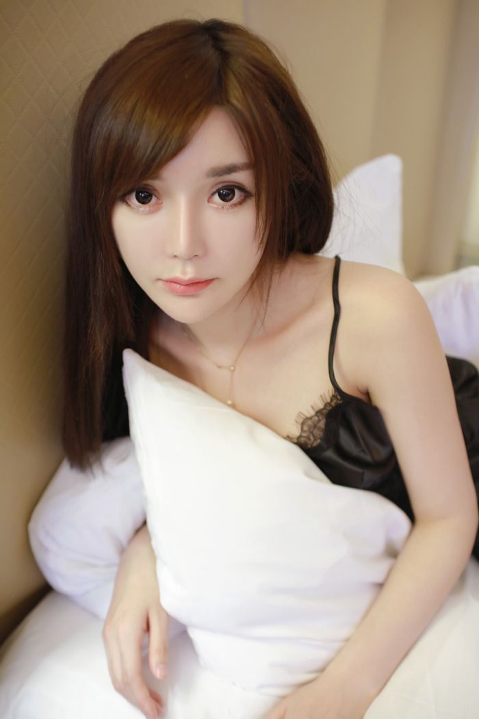 酥胸美眉韩子萱冷艳私房眼神超迷人(图32)