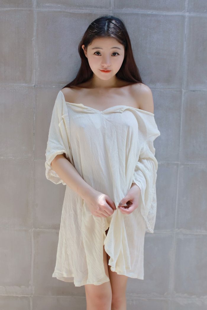 激凸小萝莉佘贝拉外拍玩透视看点足(图32)