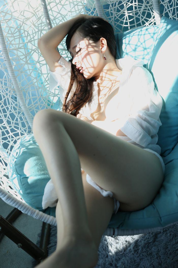 猫女郎喵喵日光浴姿势挑逗表情销魂(图40)