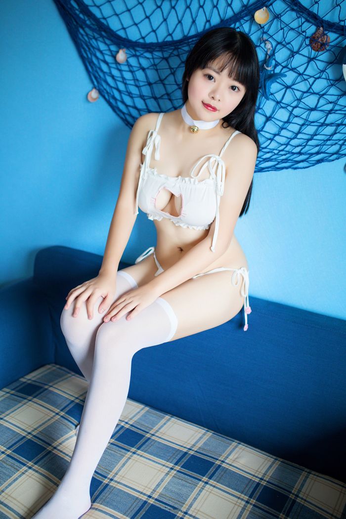 童颜巨乳赤殓菀枫制服写真美姿挑逗你(图38)