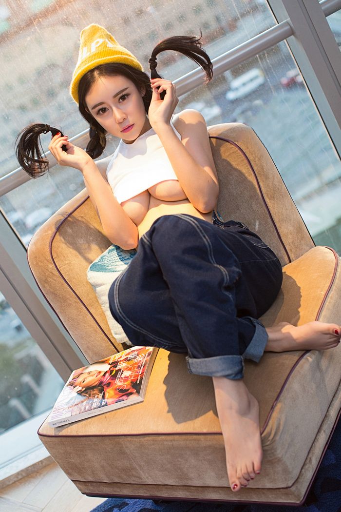 梦瑶mm玩情趣内衣脱落圆乳奔出来(图63)