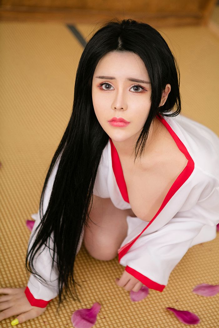 性感女神惠子雪肌美乳眼神楚楚惹人怜(图31)