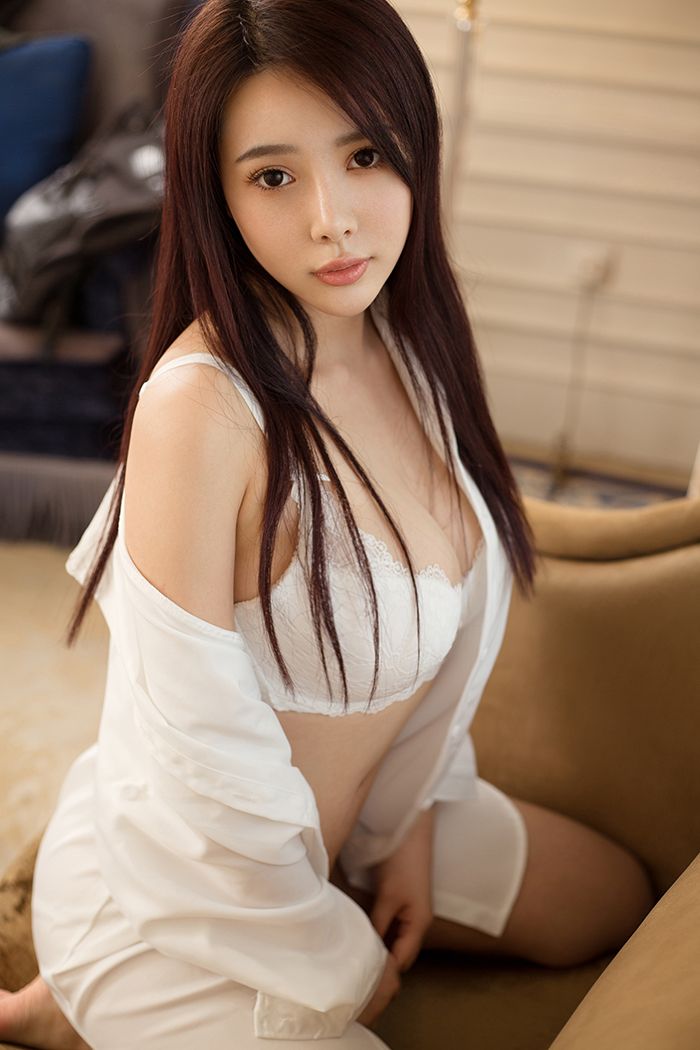 性感御姐若涵裸背毛衣尽显诱人蜜桃臀(图34)