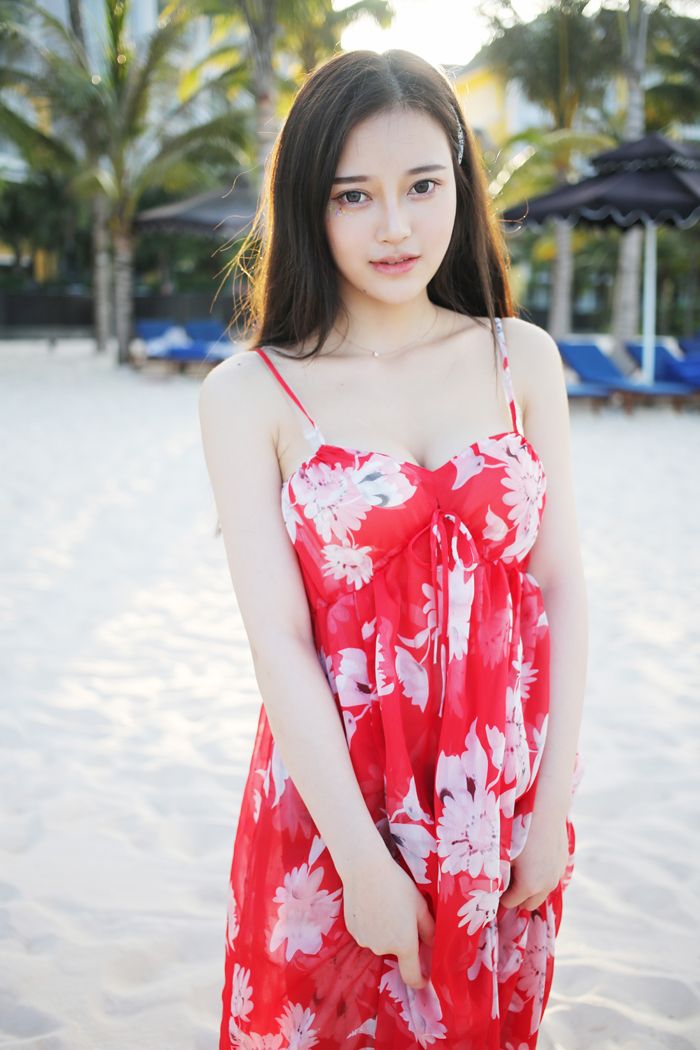 唐琪儿酥胸细腰白嫩美胸弹性十足(图16)